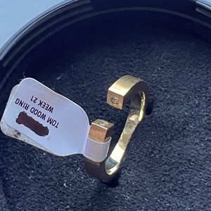 NEW 10.75 US Tom Wood split gate 9 Kt Satin Gold Diamond ring